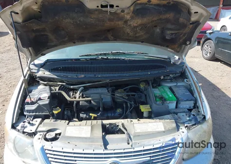 2001 Chrysler Town & Country Lx из США, поврежденный, VIN 2C8GP44G81R124936